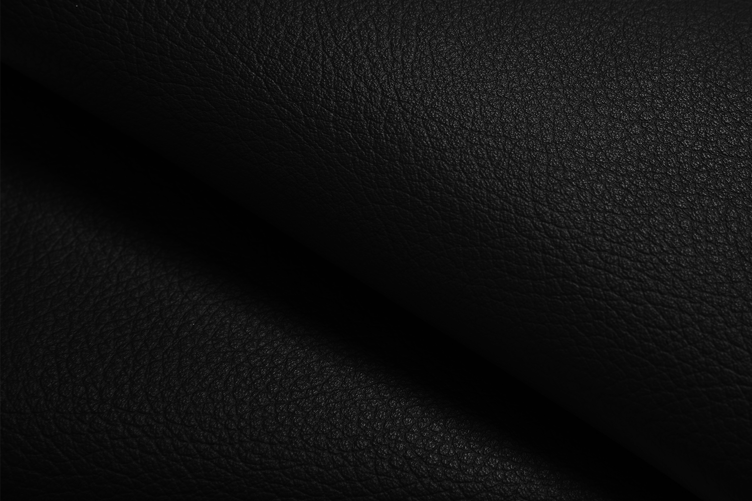 MASTERFULLY CRAFTED MICROFIBRE