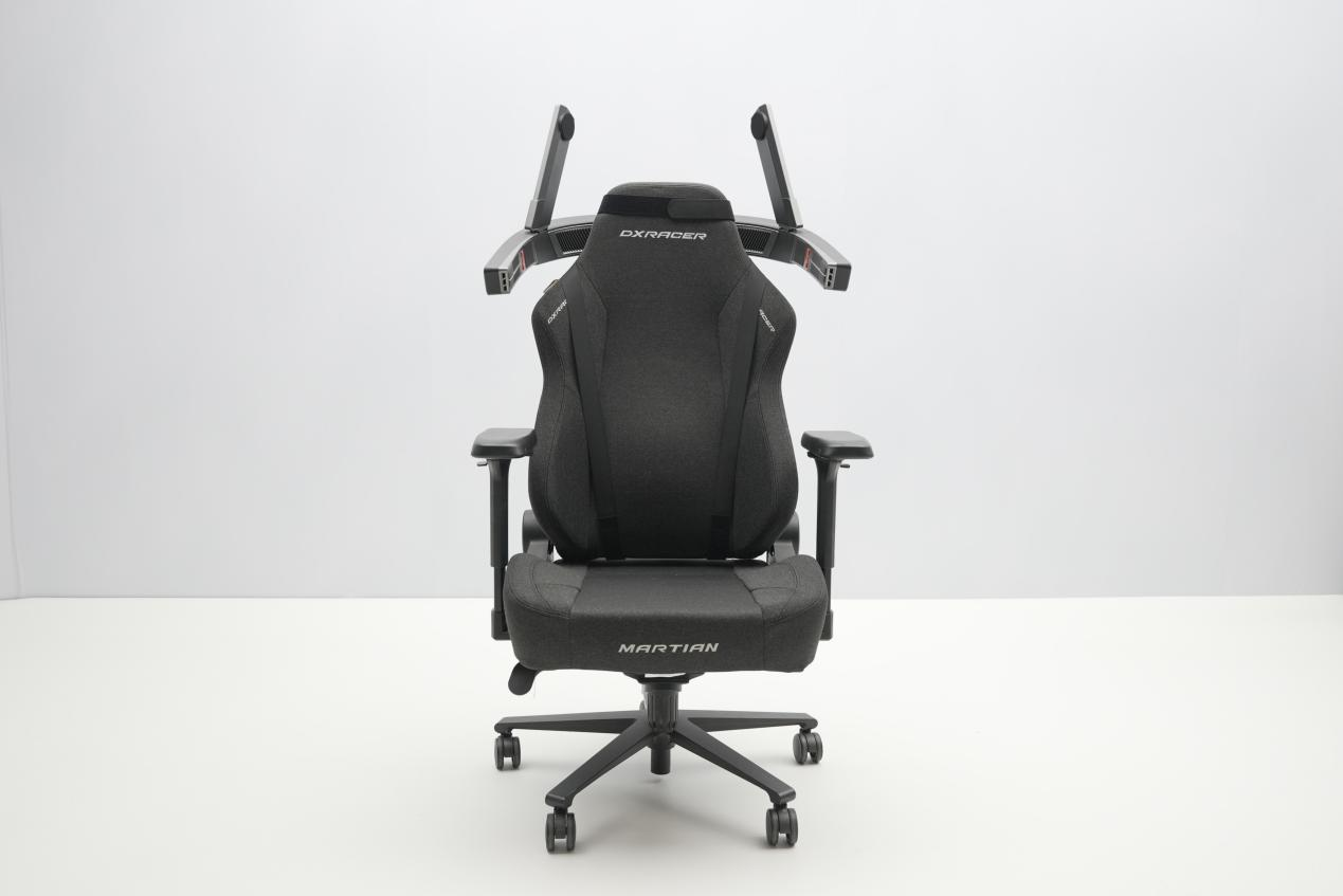 DXRACER تتعاون مع COLO GCS في معرض شنغهاي الدولي لسماعات الرأس لعام 2025